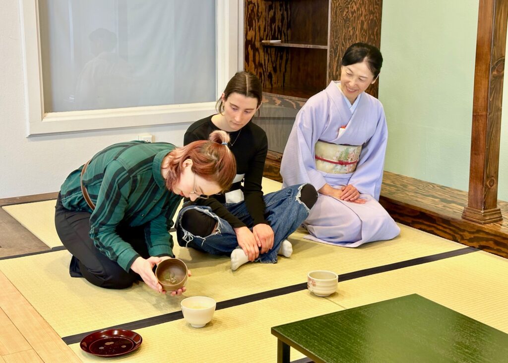 "Chanoyu 'The Way of Tea': Embodied Learning and its Significance" at Colgate University