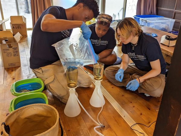Water filtration for environmental DNA analysis
(Pictured: Ibrahim Ware, Tseday Robinson, Luna Horsley)