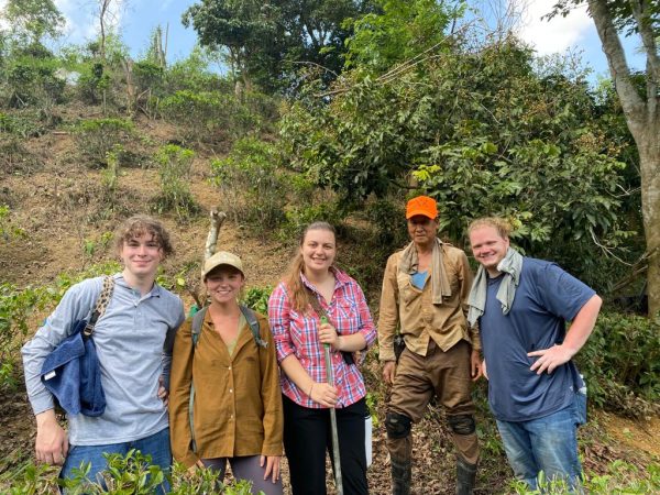 Student and faculty fellows of Warren Wilson are working with local organic tea farmer.

(Pictured: Callum Dooley, Tara Carrol, Mae Craig, Zhan Yanming (local tea farmer) Nick Newsman)